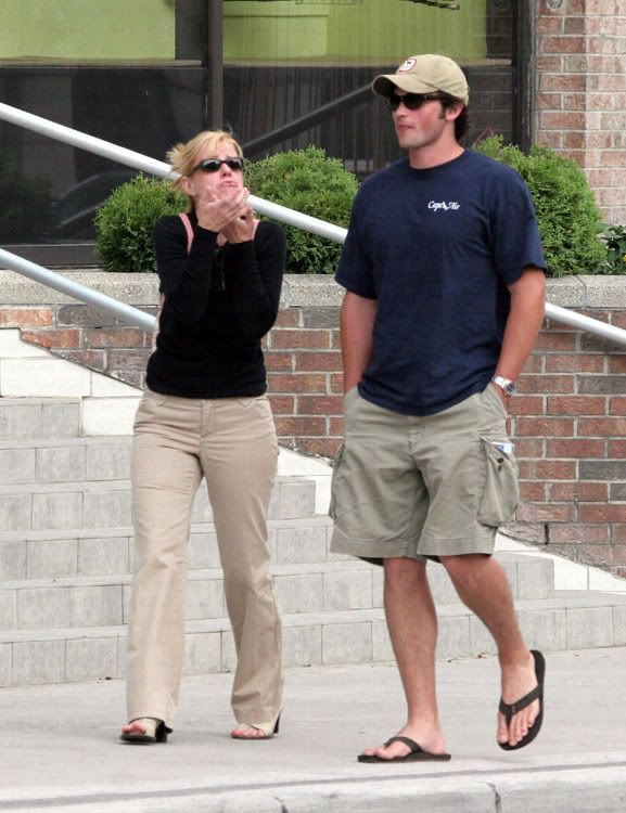 When I grow up I wanna be Bonnie Hunt Shooting rubberbands at the stars When I grow up I wanna be Bonnie Hunt Shooting rubberbands at the stars
